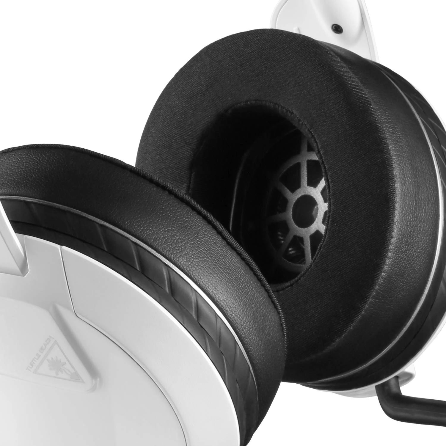 Turtle Beach Elite Pro 2 Performance Gaming Headset For PC & Mobile With 3.5mm, Xbox Series X| S, Xbox One, PS5, PS4, PlayStation, Nintendo Switch – 50mm Speakers, Metal Headband - White 6 Turtle Beach Elite Pro 2 Performance Gaming Headset For PC & Mobile With 3.5mm, Xbox Series X| S, Xbox One, PS5, PS4, PlayStation, Nintendo Switch – 50mm Speakers, Metal Headband - White - Image 6