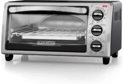 Black & Decker BLACK+DECKER 4-Slice Convection Oven, Stainless Steel, Curved Interior Fits A 9 Inch Pizza, TO1313SBD